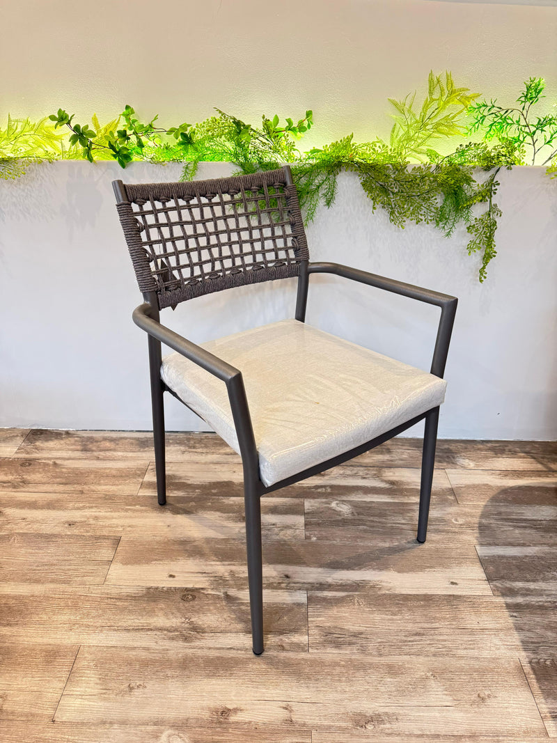 COMEDOR BOSTON ARGENTO + 8 SILLAS BELA "CAVANNI" (40% DSCTO)