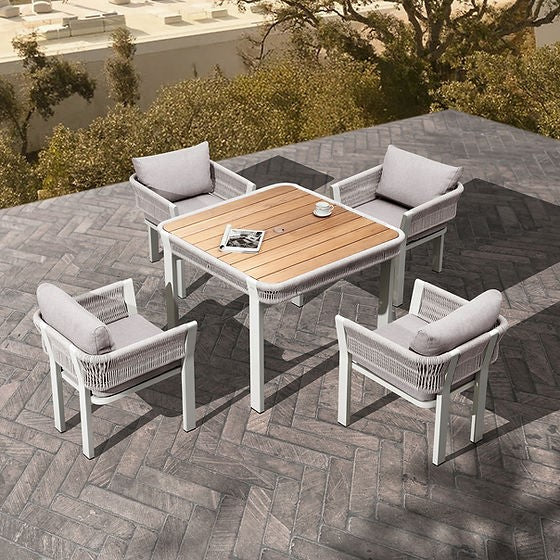 COMEDOR + 4 SILLAS BORROMEO HIGOLD (35% DSCTO - MODELO EXCLUSIVO PRE-VENTA)